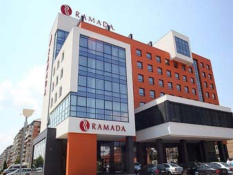 Ramada By Wyndham Oradea Ξενοδοχείο Εξωτερικό φωτογραφία