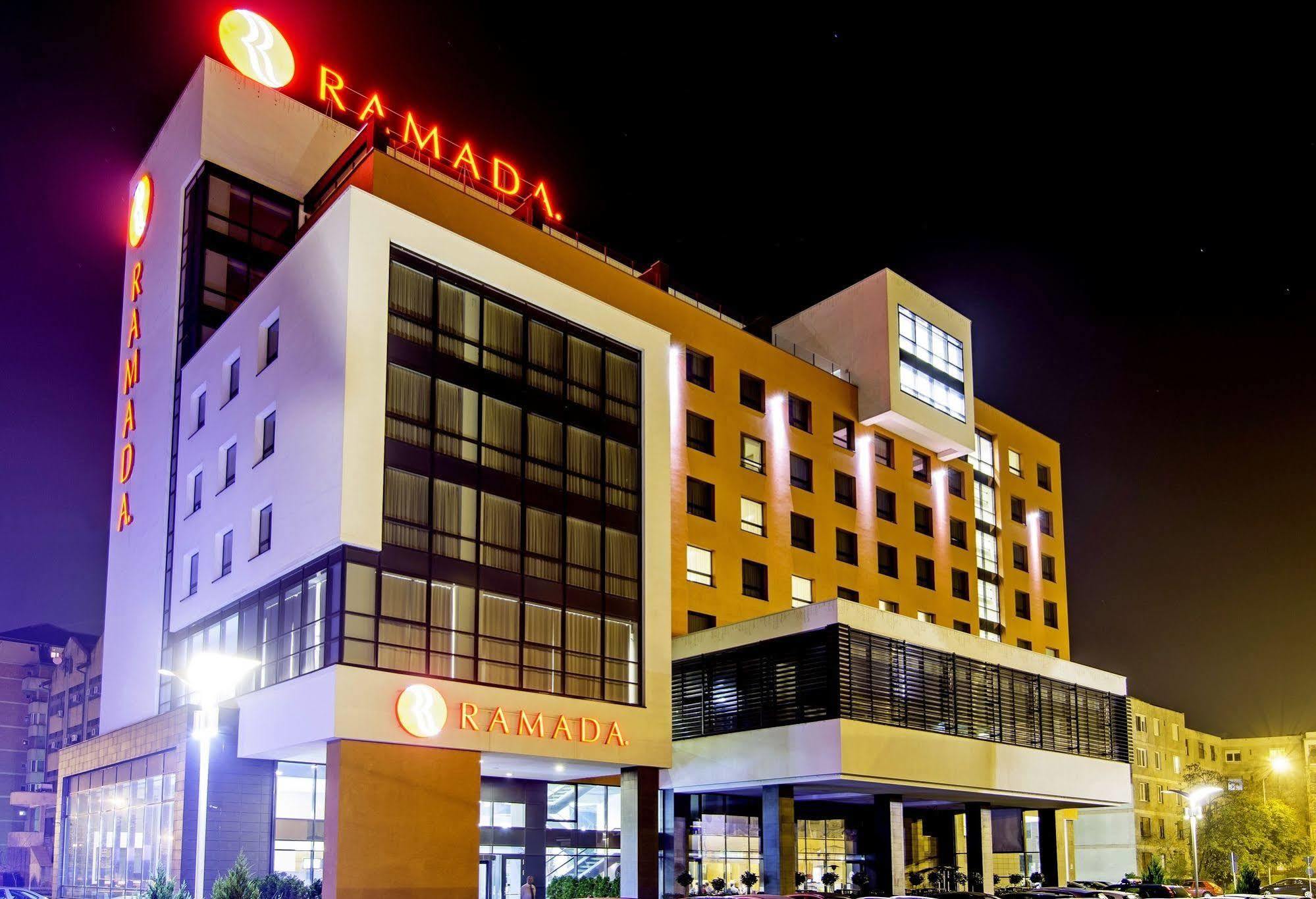 Ramada By Wyndham Oradea Ξενοδοχείο Εξωτερικό φωτογραφία